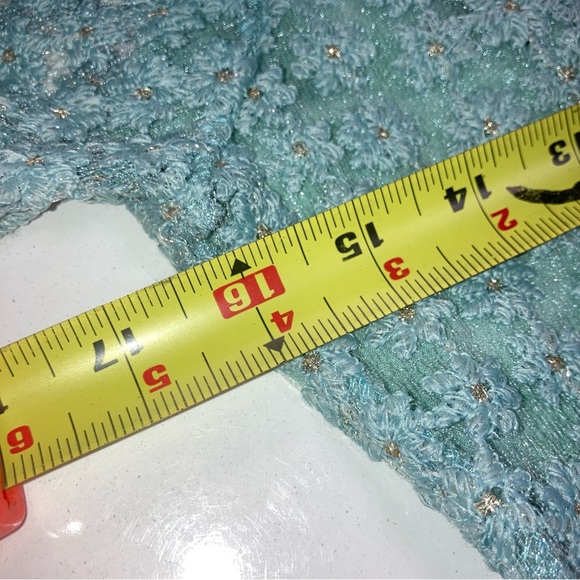 MPB Boutique blue lace top daisy pattern with dainty flowers buttons Size M - Picture 11 of 16